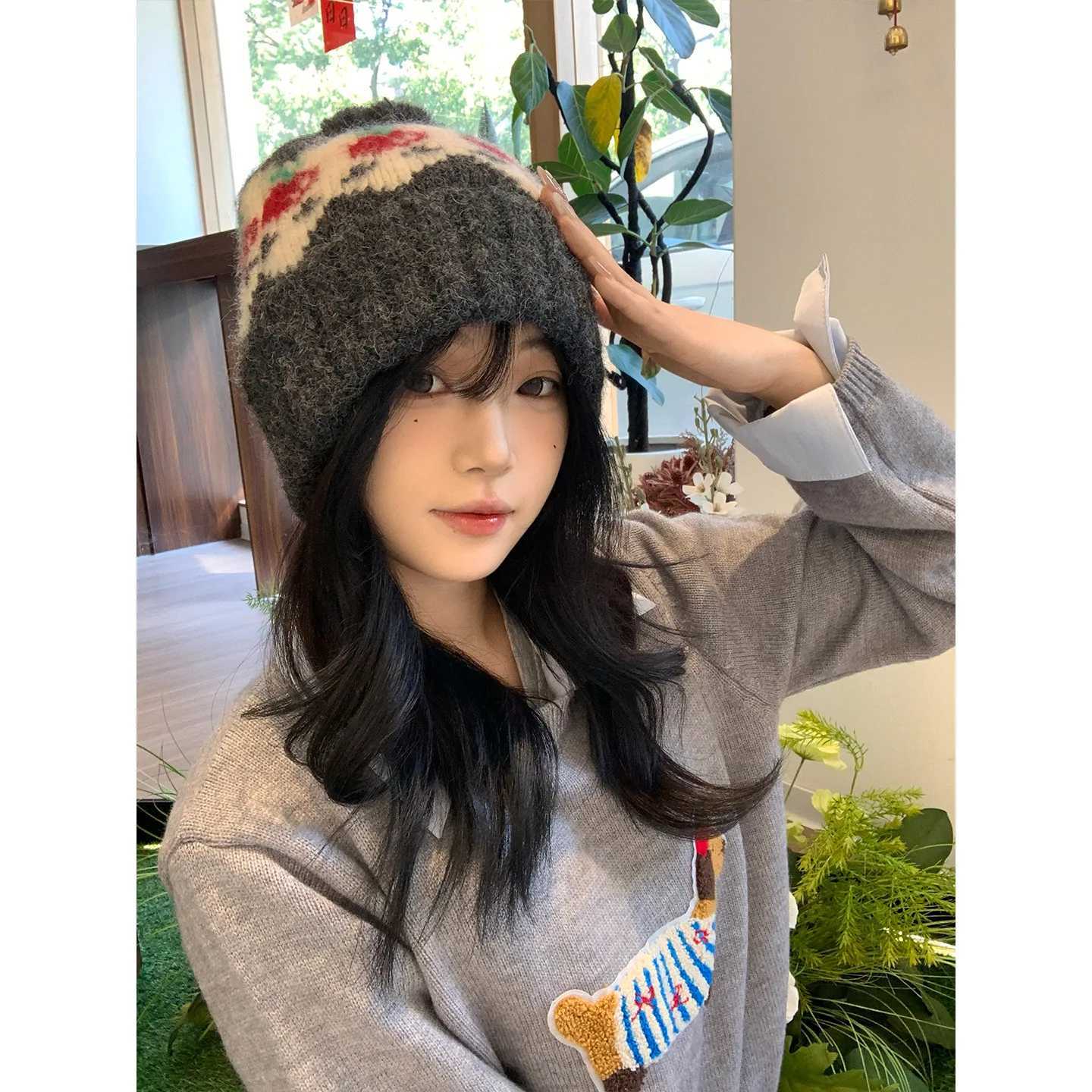 Adorable Apple Jacquard Knit Hat Warm FleeceLined Windproof Earflap Hat AutumnWinter Fashionable Knit Hat for All OccasionsXJ251023