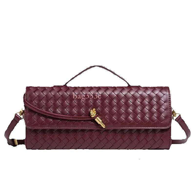 Handmade Woven Single Shoulder Organ Fashion Trend Baguette Simple Handheld Crossbody Bag
