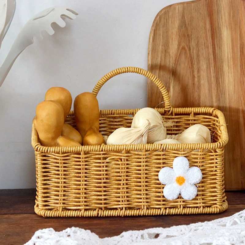 Hanging Fruit Basket Imitation Rattan Wall Mount Basket With Handle Handmade Rattan Woven Organizer Flower Pot Container Basket C251023