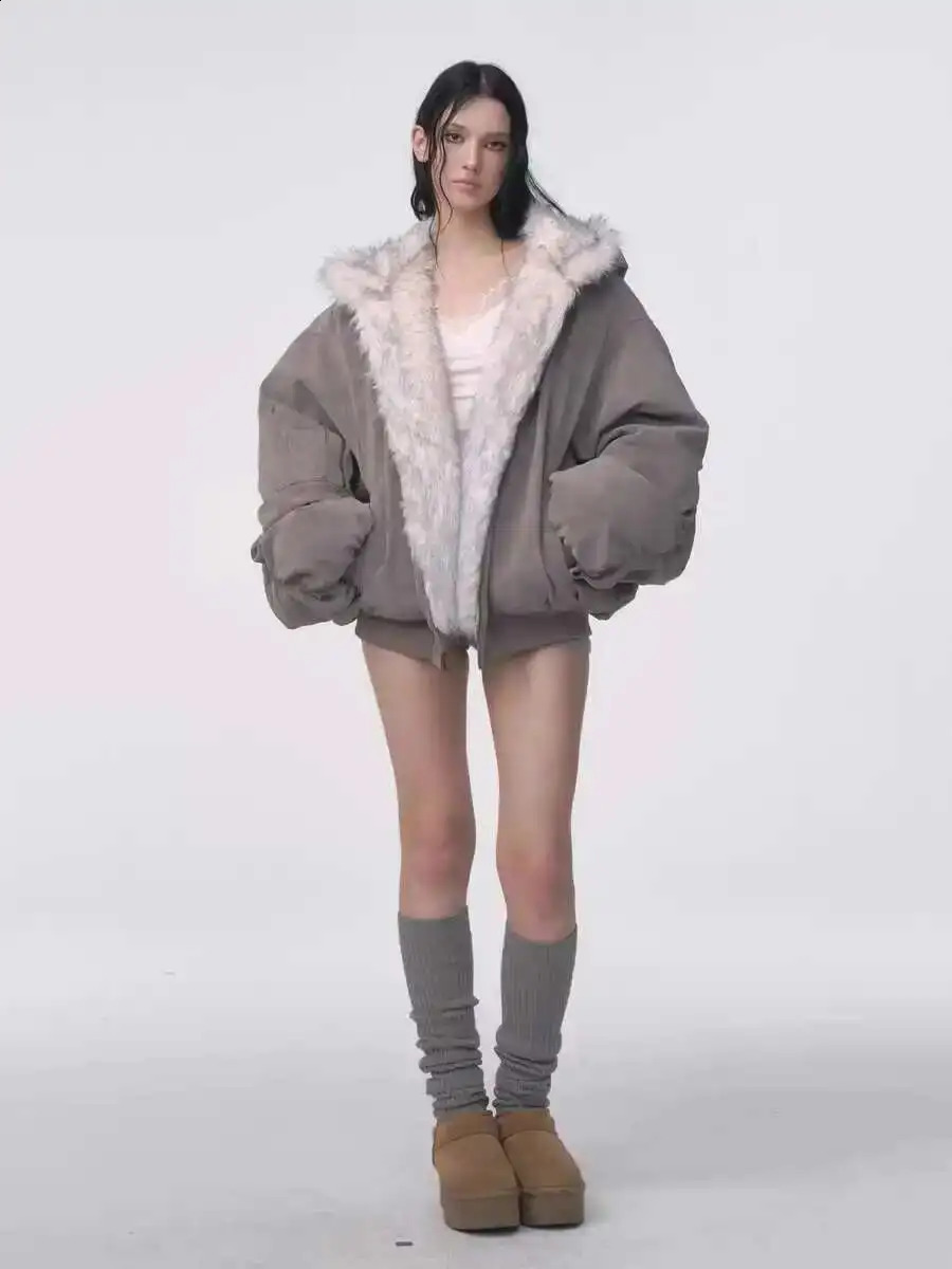 Winter American Retro Fur Coat Women Padded Hooded CottonPadded Jacket Plush Casual Street Gothic Harajuku Oversize 251018