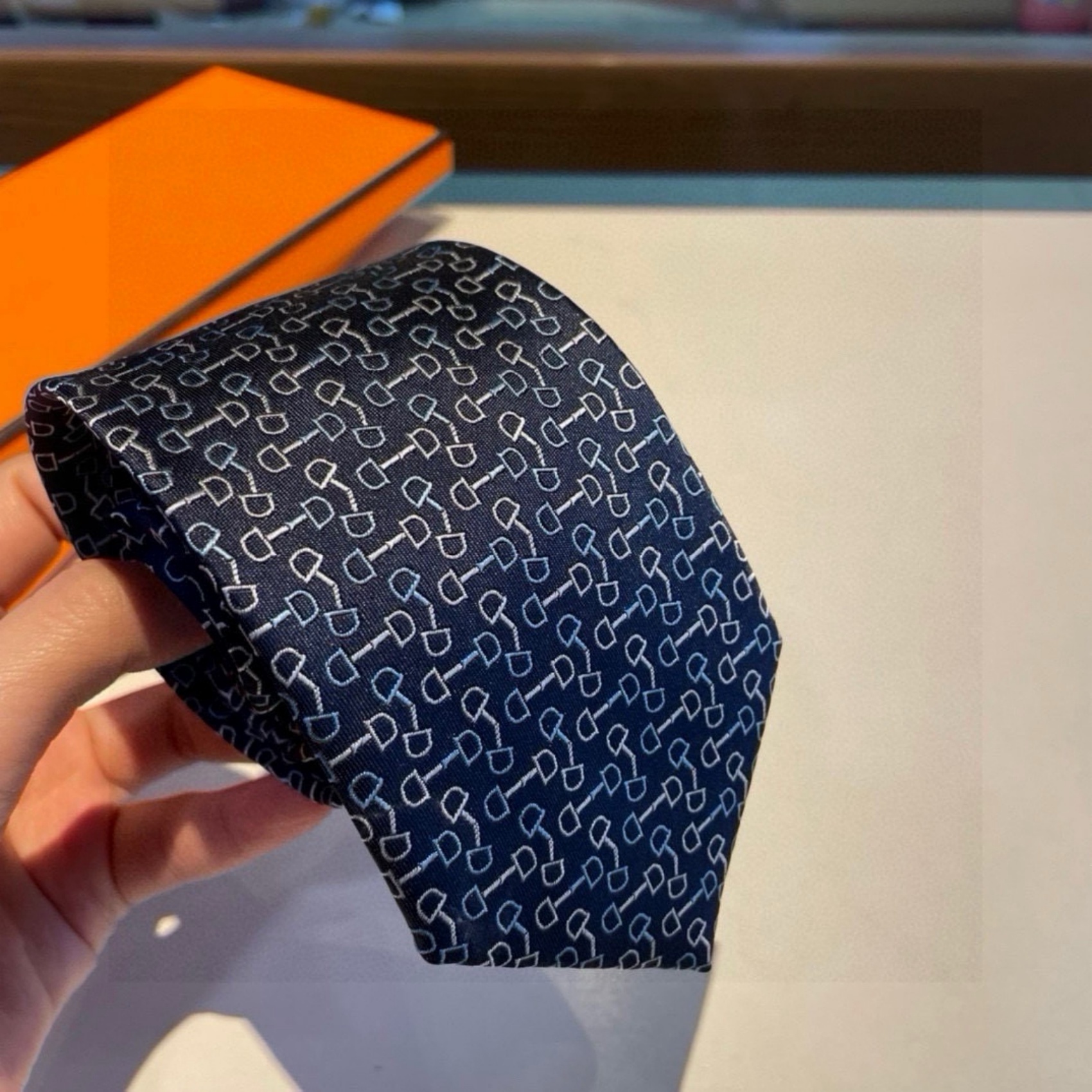 Men's Fashion Designer 2025 New Silk Tie Checkered Black Jacquard Knitted Letter Fashion Casual Business Party Wedding Tie Luxury Jacquard Knitted H-shaped Tie 673