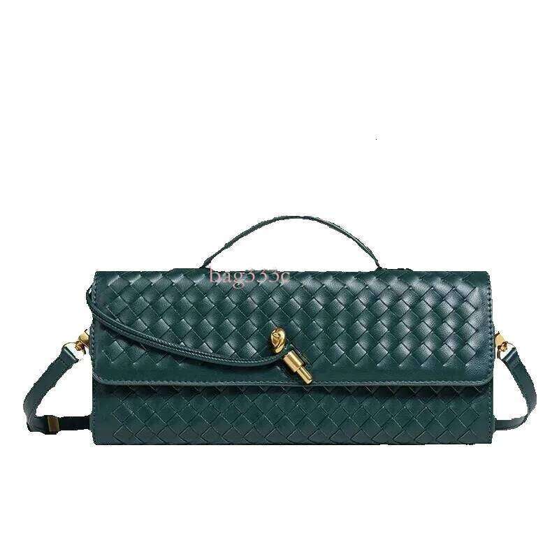 Handmade Woven Single Shoulder Organ Fashion Trend Baguette Simple Handheld Crossbody Bag