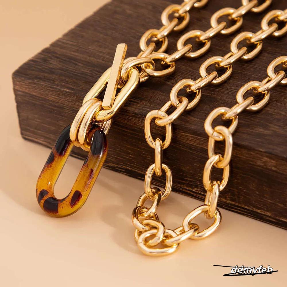 Fashion Leopard Print Necklace Set: Irregular Geometric Acrylic Collarbone Chain Accessories Ddmyfeb