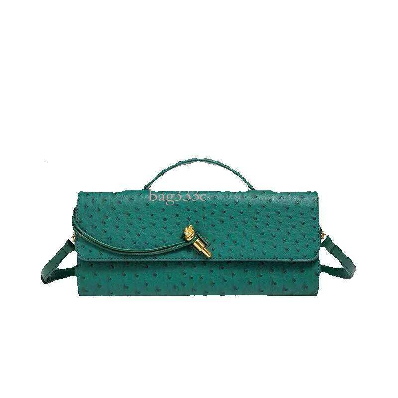 OEM Niche Design Ostrich Pattern Handwoven Fashion Baguette Horizontal Trendy Single Shoulder Handheld Women's Bag