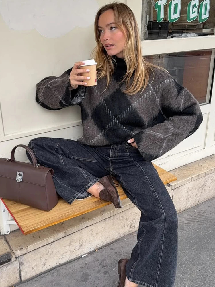 Trendix Knit Pullover And Skirt Two Piece Sets Women Autumn Fashion Embroidered Sweater Slim Sexy Mini Knitted Skirts Suits 251022
