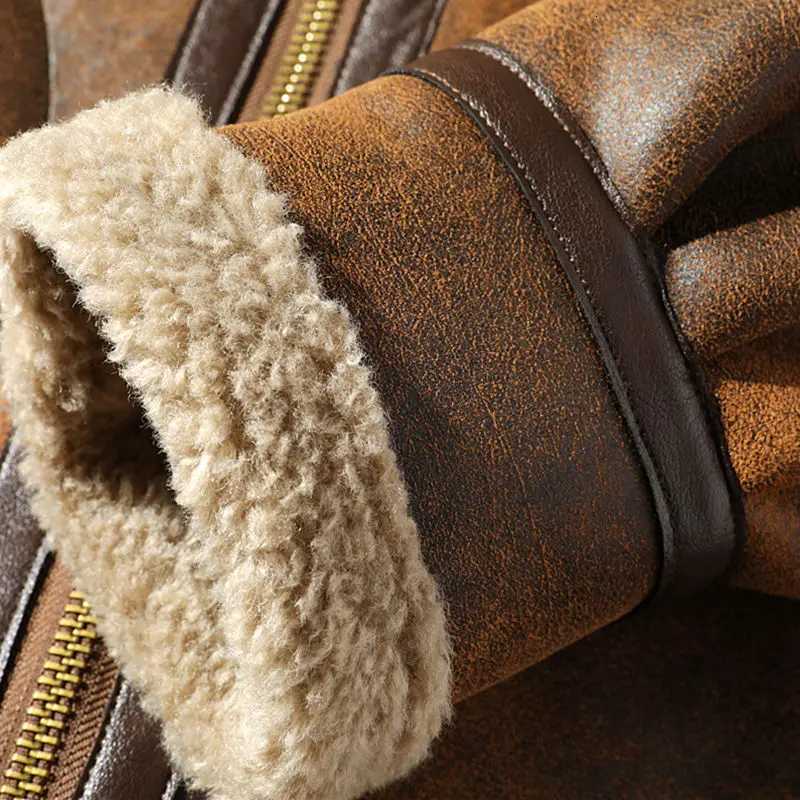 2025 New Vintage Velvet Lamb Wool Mens Jacket FleeceLined and Thickened Winter Motorcycle Leather Coat W251023