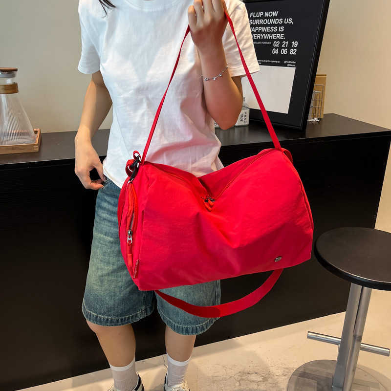 Dry and Wet Separation Casual Travel Bag Large Capacity Simple Lightweight Gym Bag Korean Fashion Crossbody Boarding Storage Bag W251023