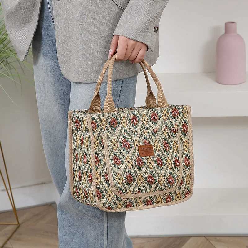 Vintage Floral Tote Bag Large Capacity Outdoor Mommy Bag Oil Painting Style Office Portable Lunch Box Storage Bag Thickened FabrL251023