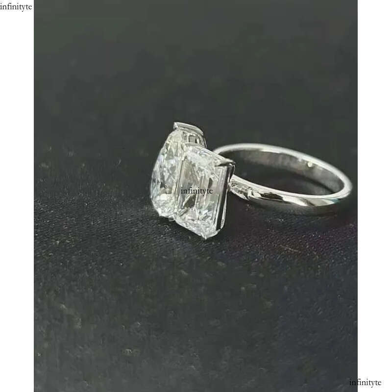 Lab Grown Wedding Toi Et Moi in 14k Gold With CVD Dias 2 Stone Emerald and Pear Cut Dia Ring Gifts 111