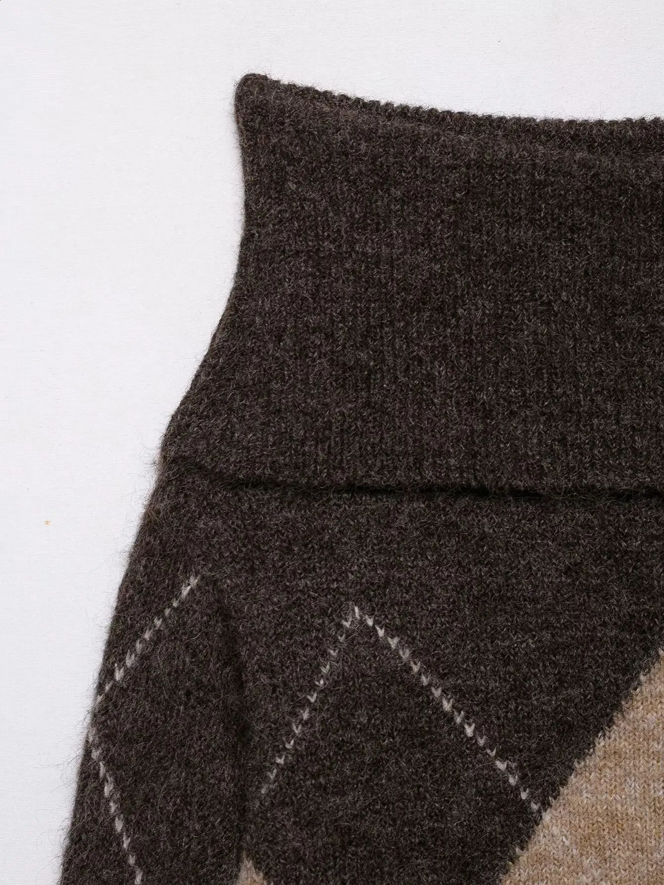 Autumn Womens Knitted Sweater Off Shoulder Fashion Argyle Womens Sweaters Temperament Slash Neck Knitted Pullovers Clothing 251023