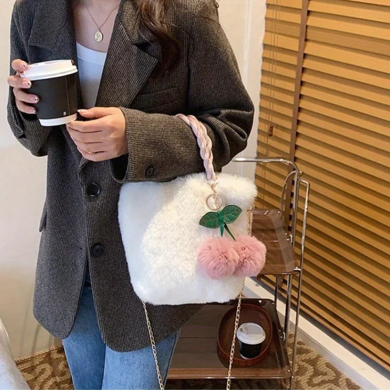 Cute Fashion Shoulder Bags Cherry Plush Tote Bag For Women Winter Warm Fluffy Bucket Simple Handbag 251018