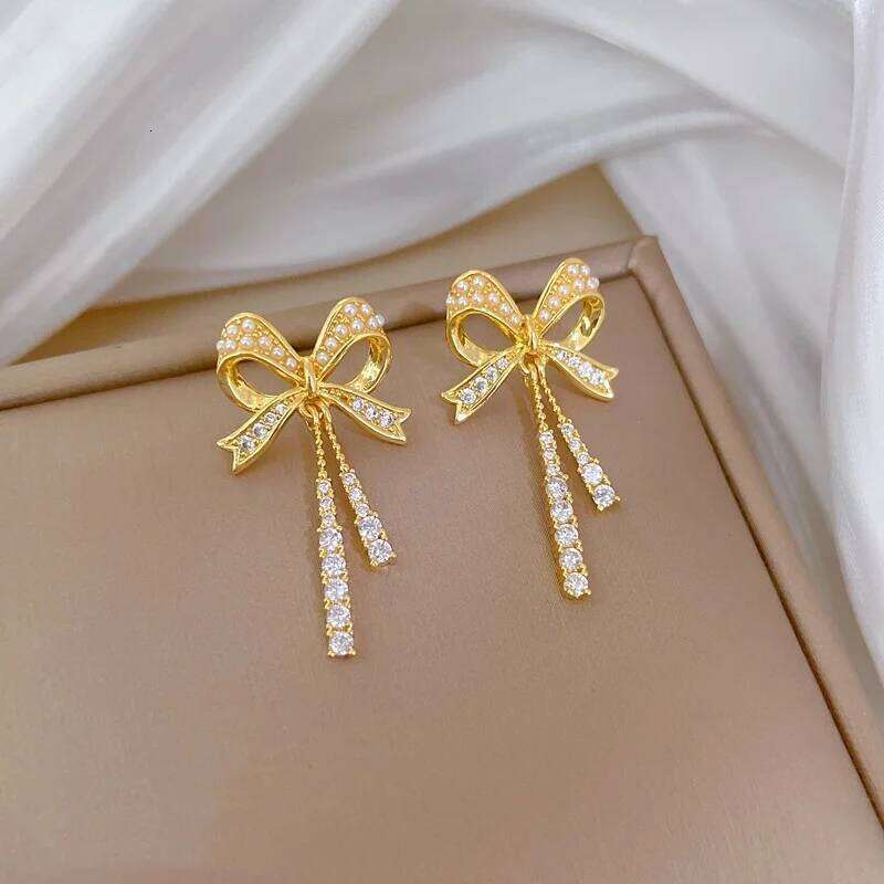 Exquisite And Fashionable Hollow Pearl Bow Tassel Necklace Earrings Set Classic Personality Girls Stainless Steel Jewelry Gift