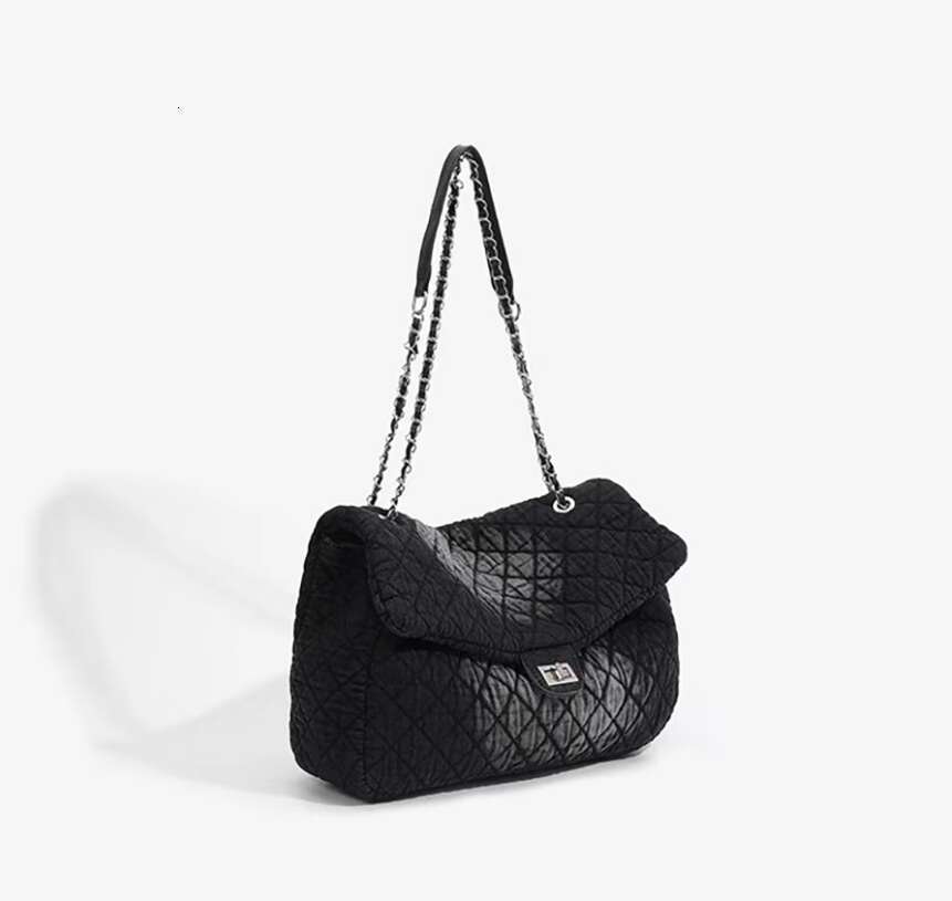 Designer Bags Cowboy Wandering Dia Grid Crossbody Ink Wash Versatile Commuting Shoulder Bag, Fashionable Chain Dyed Women's New Free Labubu Penda