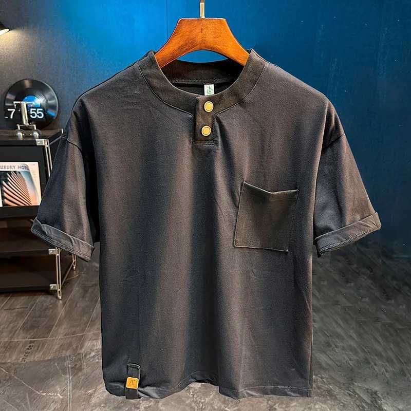 Solid color simple short sleeved Tshirt for mens summer 2025 new fashion outfit loose short sleeved topXJ251023