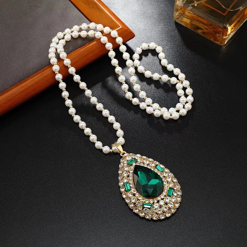Gold necklace Black Camellia Pearl Necklace Long Crystal Flower Pendant Women's Minimalist Sweater Necklace gift necklace for men