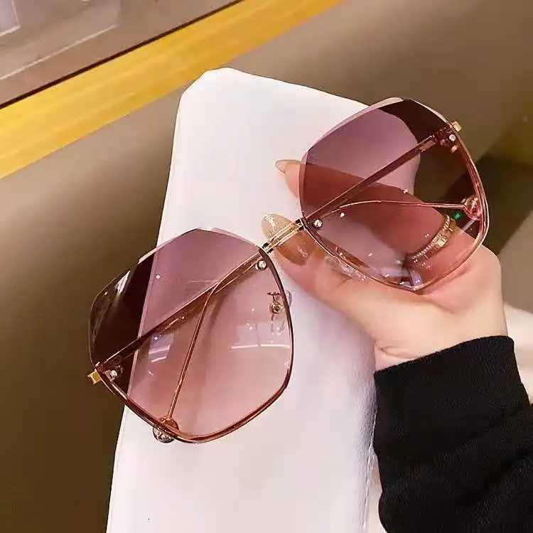 New Fashion Brand Design Vintage Rimless Pilot Sunglasses Women Men Retro Cutting Lens Gradient Sun Glasses Female UV400W251023