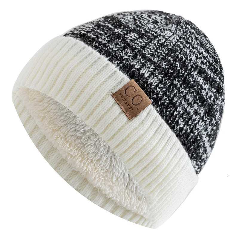 New Unisex TwoTone Winter Hats Add Fur Lined Men And Women Fashion Warm Beanie Cap Casual Winter Knitted HatsXJ251023