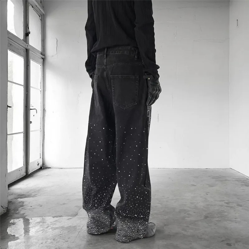 Autumn Winter High Street Denim Pants Mens Retro Full Diamond Stamping Hiphop Loose Straight Leg Wide Streetwear Jeans 251018