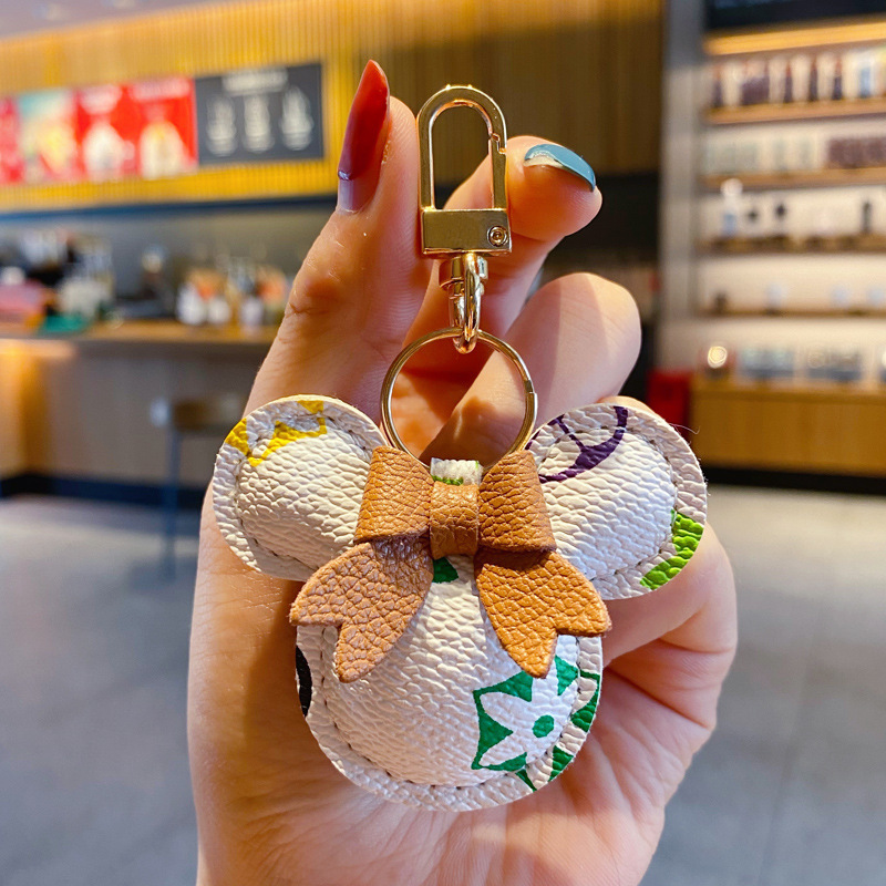 Package hanging piece creative keychain Mouse keychain high-end leather men's and women's European style personalized car key hanging piece 