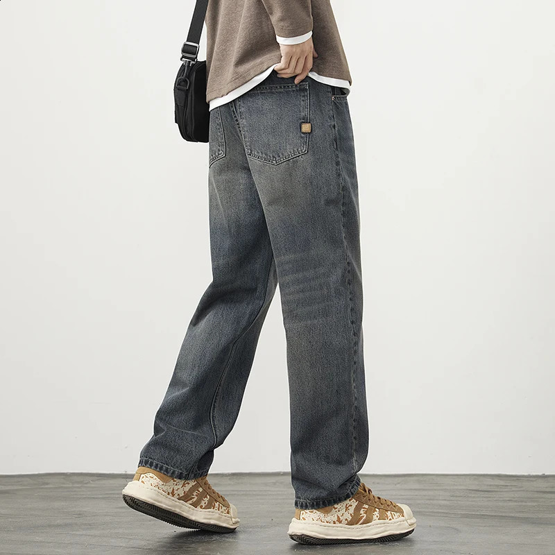 Highend Quality Autumn and Winter Retro Wash Jeans Man Loose Straight Leg N High Street Casual Pants 251018