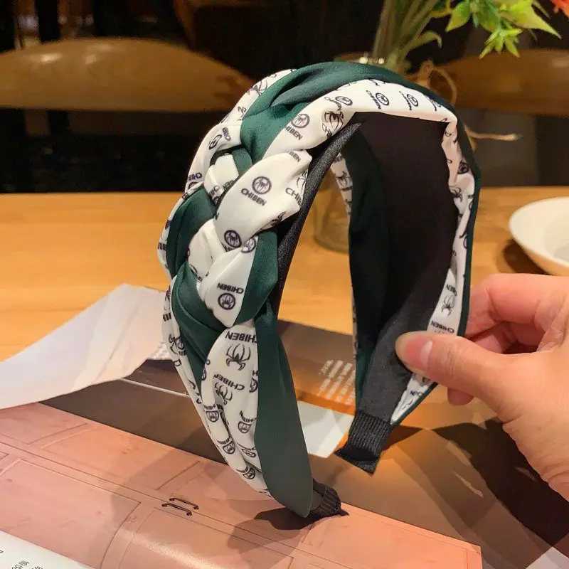 New Braided Stripe band Wen Elegant Wide Satin Hair Accories Fashion Heaear Haiand Hair Accories for Girls Y251023