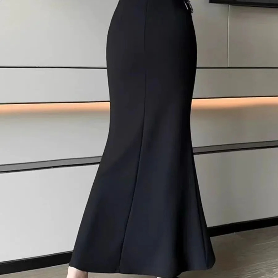 Elegant Long High Waist A Line Skirt Womens Fashion Spring Summer Polyester Fiber Half Body Hip Covering Fish Tail 251022