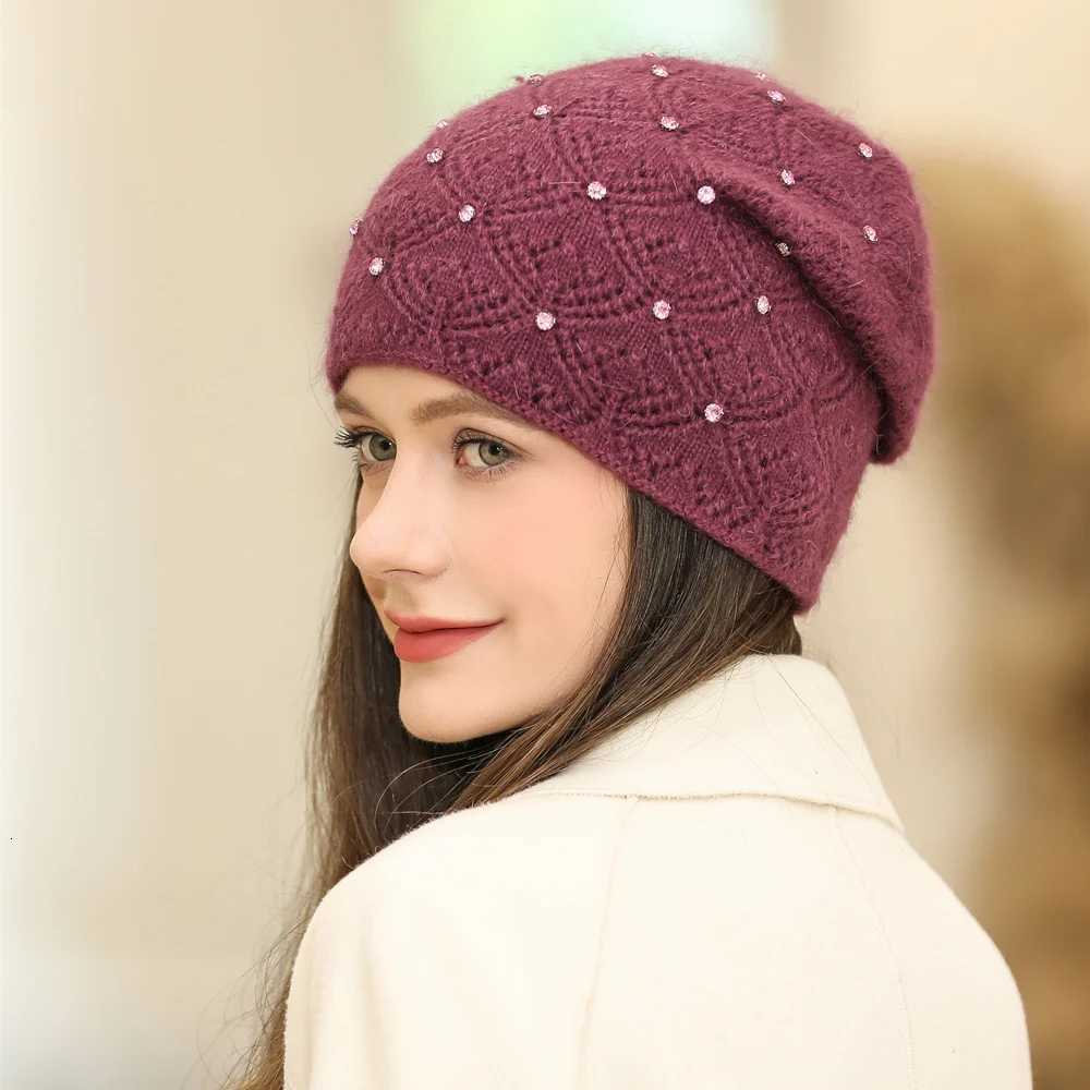 1pc Winter Warm Women Beanie Hat with Diamond SettingStreetwear Fleece Blend Warm Fashion Decorate Skull cap for Female CasualXJ251023