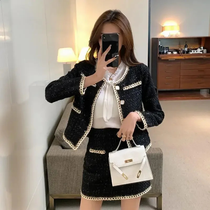 Fashionable Small Fragrance Style Tweed Set ThreePiece Suit plus Shirt Autumn Collection Elegant KneeLength Skirt Ensemble 251022