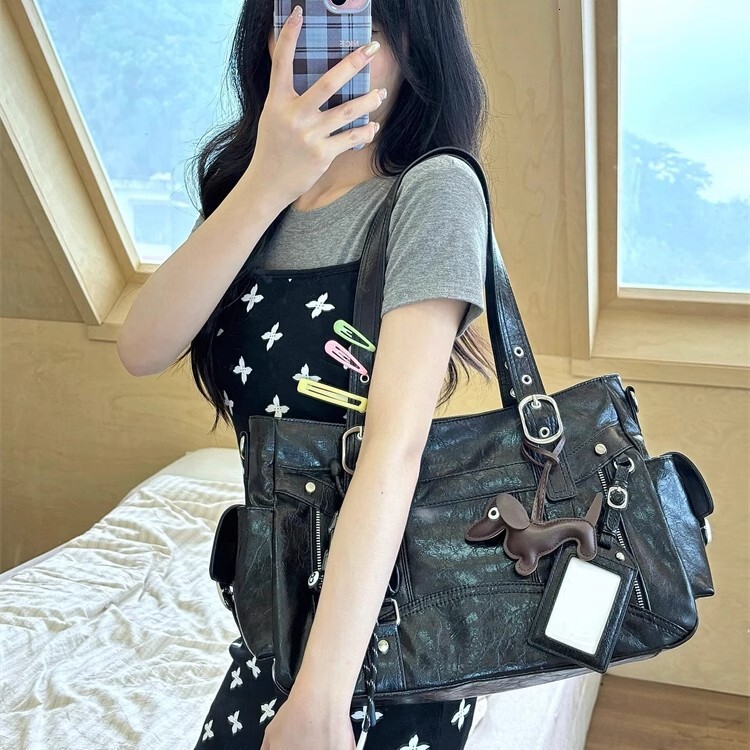Luxury Brand Designer Bag Sweet Cool Style Large Capacity Tote Bag 2025 New Trendy Personality Versatile Handbag Uniform Bag Simple Y2k Shoulder Bag