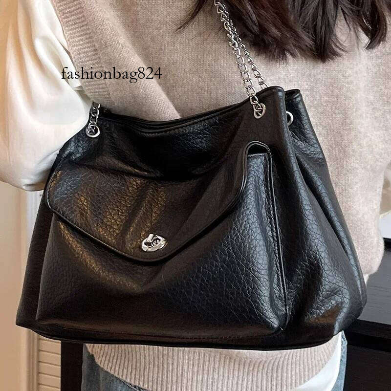 Female Large Black Tote Handbag Multi Pocket Ladies Metal Chain Shoulder Bag Soft Pu Leather Women's Serviceable Crossbody Bags