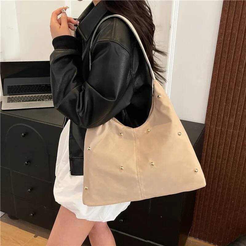 Autumn and winter new luxury handbag with simple style designer bag imitation suede rivet decoration commuting bag women's armpit shoulder bag