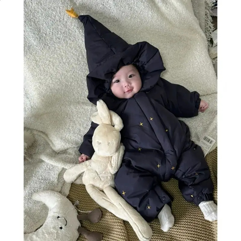 Babys Rompers born Bodysuits Winter Baby Clothing Onepiece Clothes Thickened Cotton Jacket Warm Outdoor Climbing Clothe 251023