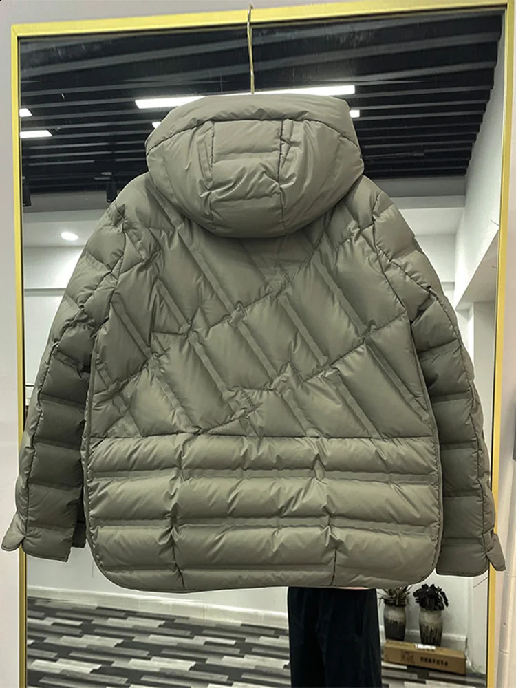 Lagabogy Winter Women 90 White Duck Down Coat Female Stand Collar SingleBreasted Puffer Jacket Casual Loose Hooded Parkas 251022