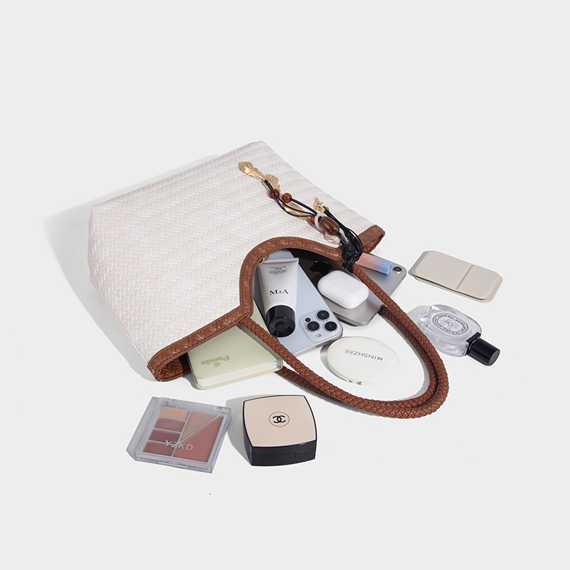 Luxury Brand Designer Bag Large Capacity Commuter Woven Bag For Women 2025 New High-End Sense Basket Bag Fashion Versatile Tote Bag