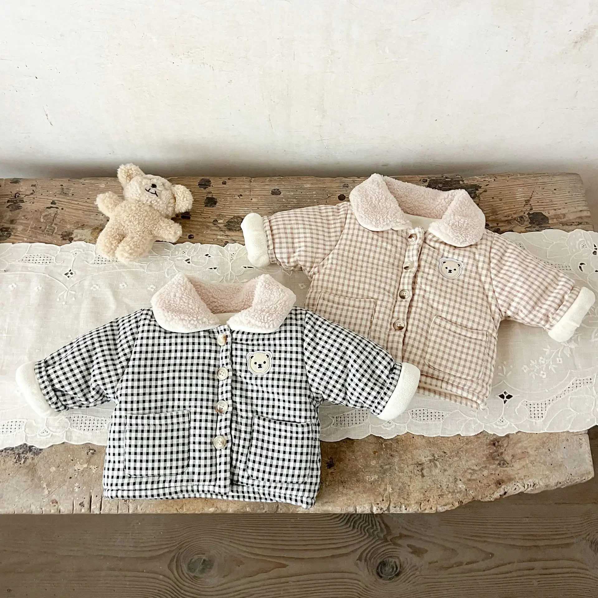 Winter Baby Girl Clothing Plaid Coat Warm Fleece Lined Cartoon Bear Embroidery Children Cotton Padded Jacket Y251023