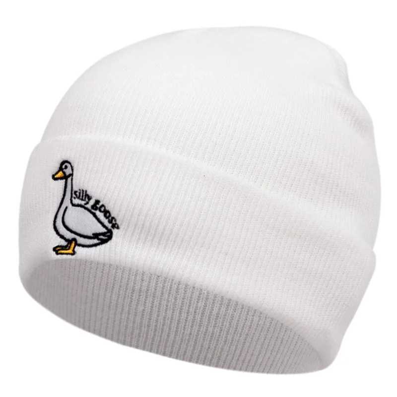 Cute Duck broidered Knitted Hat Warm for Men and Wen in Autumn and Winter Outdoor Adt Knitted Hat with Knitted YarnW251023