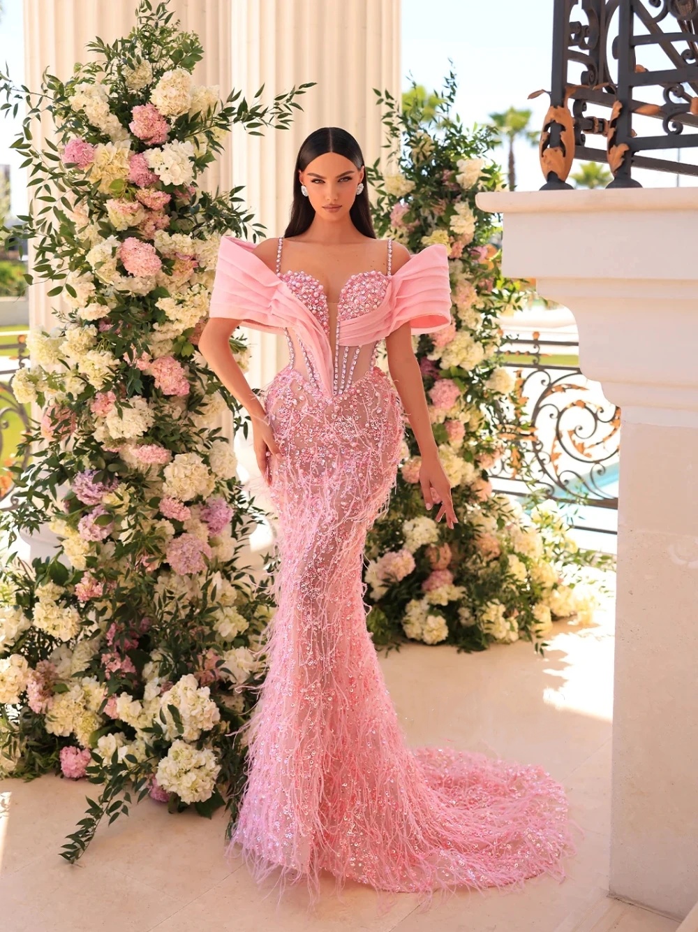 Gorgeous Feather Pearls Evening Dresses Sequins Crystal Prom Gown Illusion Mermaid Party Dress Spaghetti Straps Customized Vestidos De Noche Plus Size