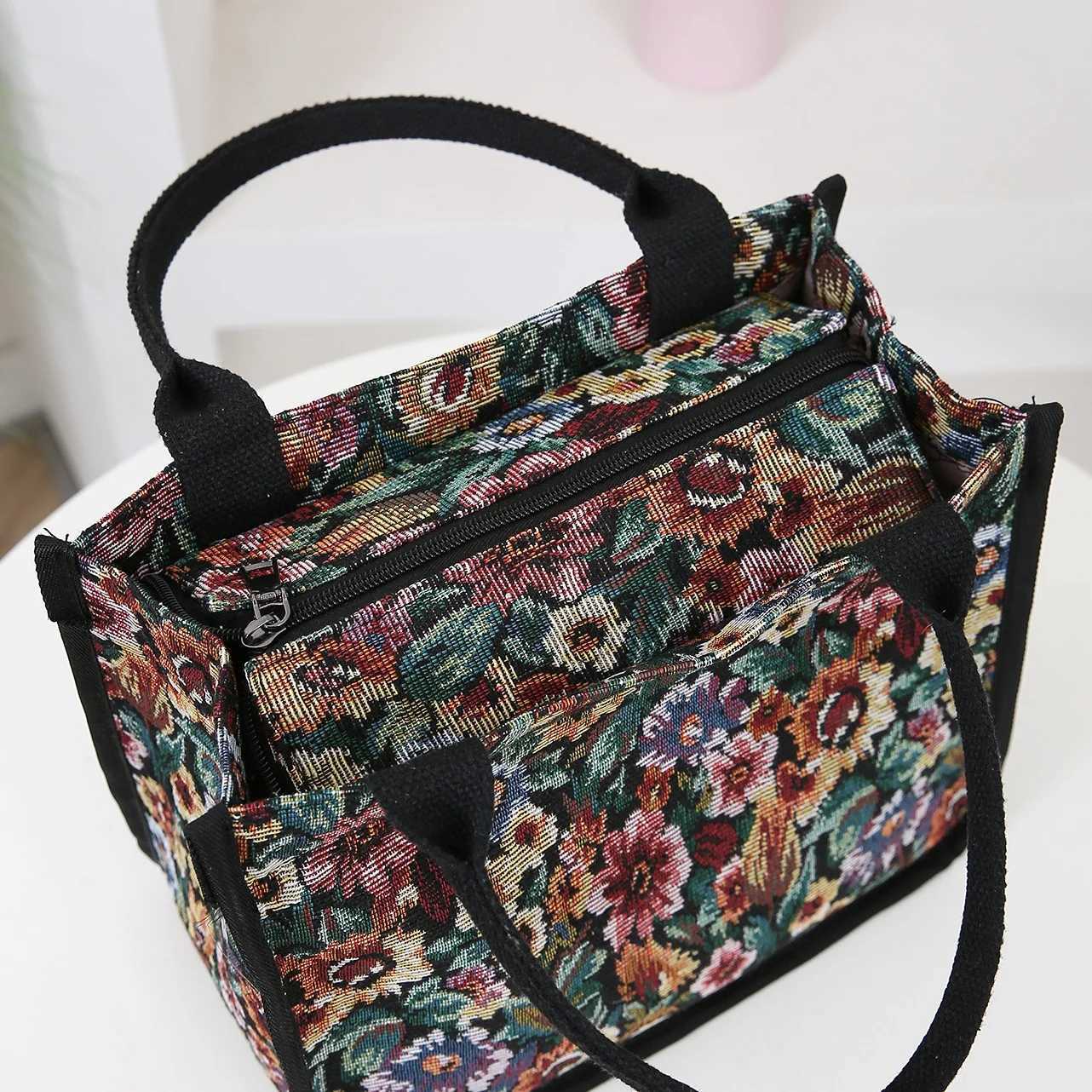 Vintage Floral Tote Bag Large Capacity Outdoor Mommy Bag Oil Painting Style Office Portable Lunch Box Storage Bag Thickened FabrL251023