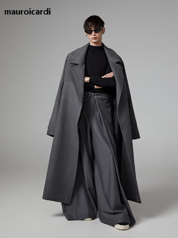 Mauroicardi Autumn Winter Oversized Extra Long Warm Gray Wool Blends Coat Men Sashes Raglan Sleeve y Woolen Overcoat 251023