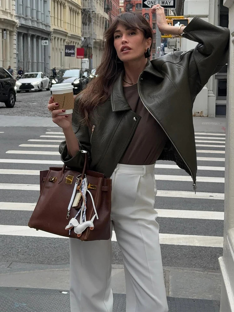 Green Zipper Leather Jacket Women Casual Stand Coller Long Sleeve Loose Coat Chic 2025 Lady Autumn Outerwear Daily Street Coats 251018