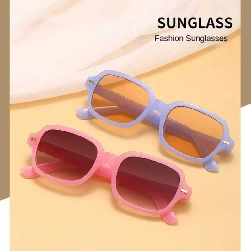 New Retro Classics Square Sunglasses For Women Men Fashion Luxury Brand Vintage Sun Glasses Modern Female Male Shades UV400W251023