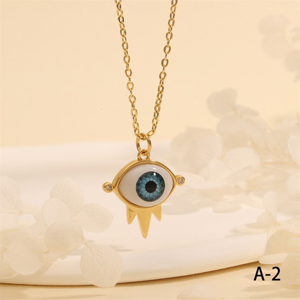 Gold necklace Devil's Eye Pendant Necklace Copper Plated 18K Gold Blue Eye Niche Collarbone Chain designer necklace for women free shipping