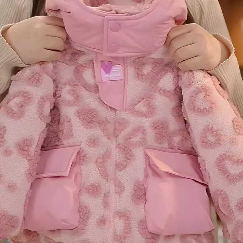 2025 Girls Winter New Pink Leopard Velvet Western Style Cotton Jacket with Hooded Large Pocket Cotton Coat Y251023