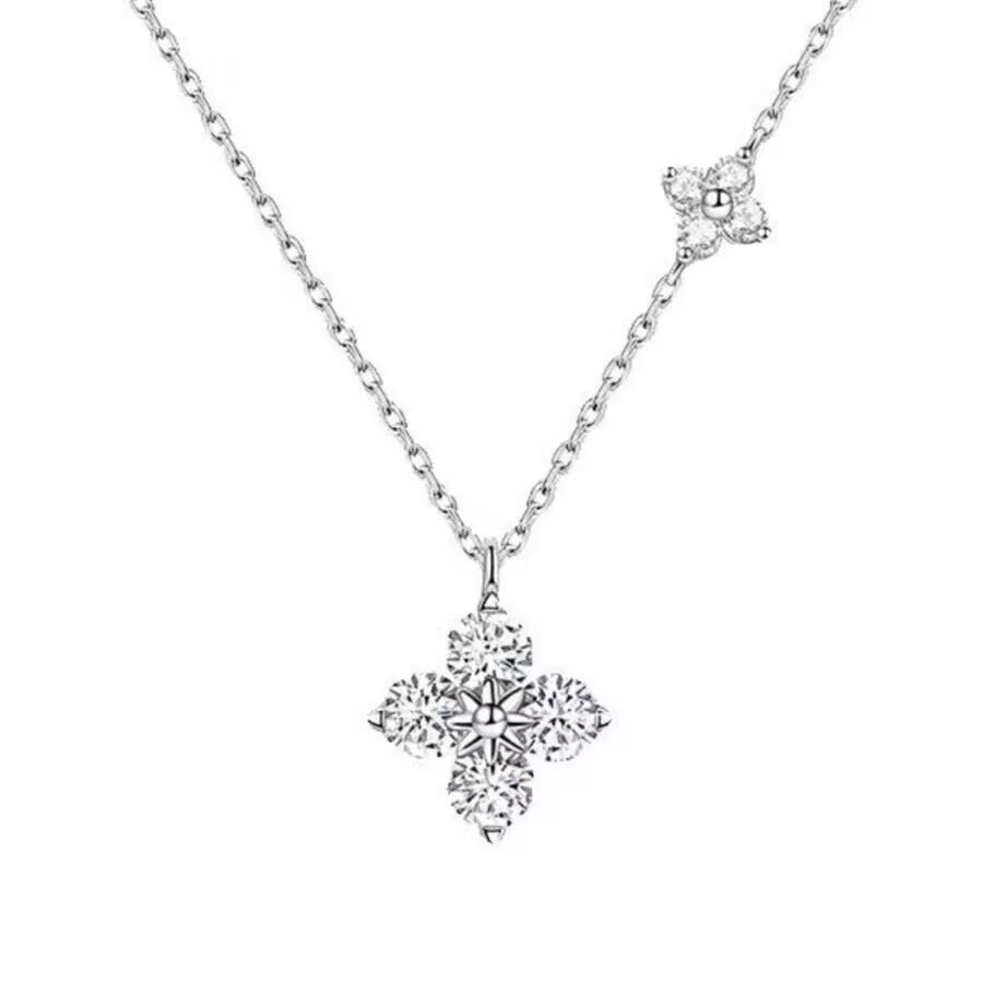 Necklace Designer for Women luxury pendant necklace men Fashion Zircon inlay four-leaf clover 925 silver plated with 18K gold Light Unique Festival Va
