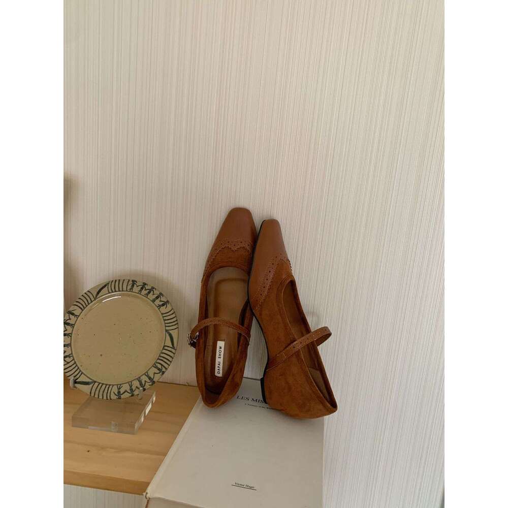 2025 Autumn New Women's British Niche One-Strap Mary Jane Shoes Elegant Versatile Evening Style Flats Stylish Chic Designer