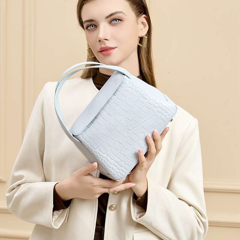 Luxury bag Commuting Versatile Genuine Leather Women s Large Capacity Shoulder Crossbody for Office Workers Small Tote Bag with Niche High End Feel