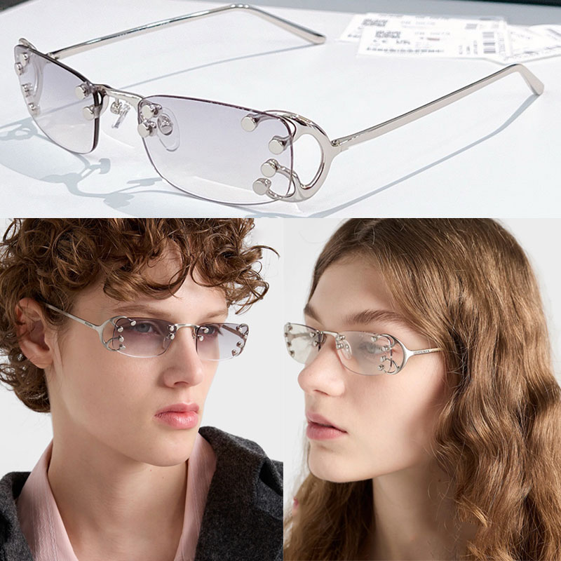26ss Runway Sunglasses For womens Fashion Show Frameless Glasses Nouveau Silver legs Designers personalized decoration Mens Small rectangular glasses