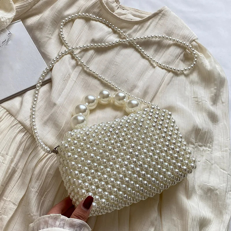 Fashionable and trendy handmade bead woven bag elegant and stylish handbag exquisite and fashionable pearl chain crossbody bag251023