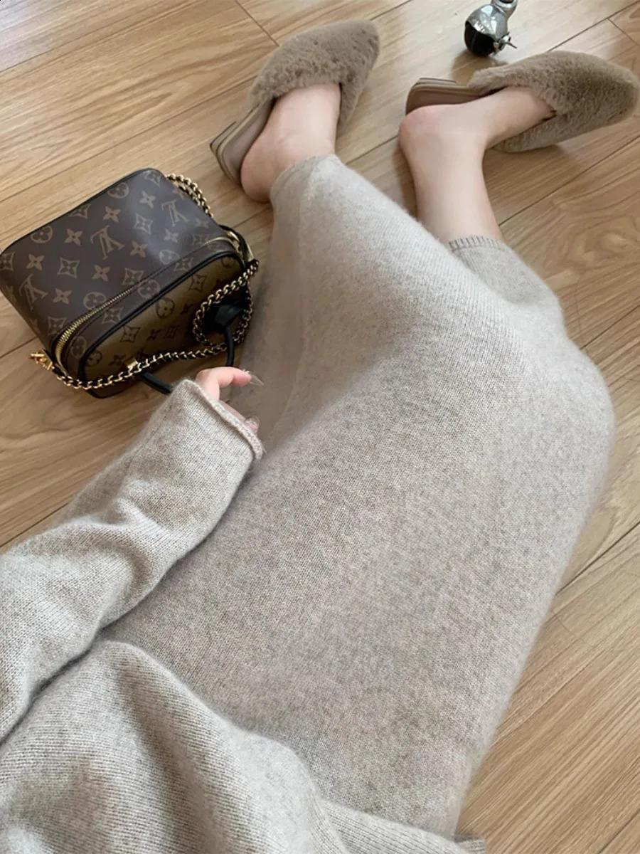 Soft Waxy Autumn and Winter Skirt Straight Versatile Thin Knitted Medium Long H Casual Women 251022