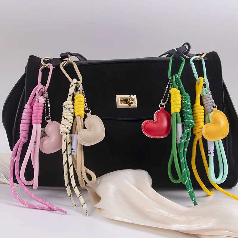 New Simple Love Series Bag Pendant Schoolbag Woven Lanyard Highend Peach Heart Mobile Phone Case Back Clip Keychain Accessories Z251023